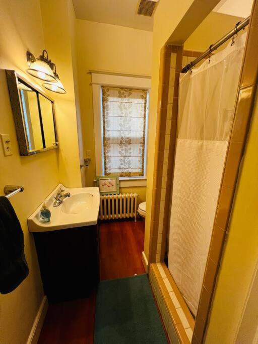 4 Bedroom Dc'S Best Location With Parking, Walk To Clarendon Metro, Shopping And Nightlife! Arlington Dış mekan fotoğraf