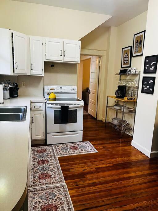4 Bedroom Dc'S Best Location With Parking, Walk To Clarendon Metro, Shopping And Nightlife! Arlington Dış mekan fotoğraf