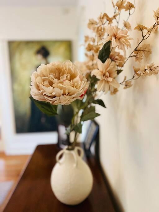 4 Bedroom Dc'S Best Location With Parking, Walk To Clarendon Metro, Shopping And Nightlife! Arlington Dış mekan fotoğraf
