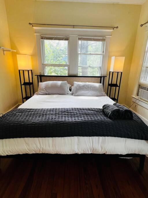4 Bedroom Dc'S Best Location With Parking, Walk To Clarendon Metro, Shopping And Nightlife! Arlington Dış mekan fotoğraf